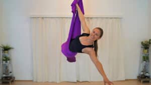 Aerial Yoga Privatstunde in Wien