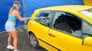 Auto zertrümmern Nürnberg