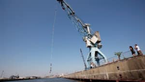Bungee Jumping Hafenkran Hamburg