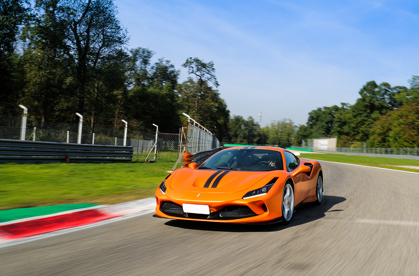 Ferrari F8 Tributo selber fahren Stevelot (1 Rdn.)