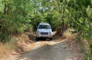 Geländewagen offroad fahren (Jeep Cherokee KJ) Großmehring