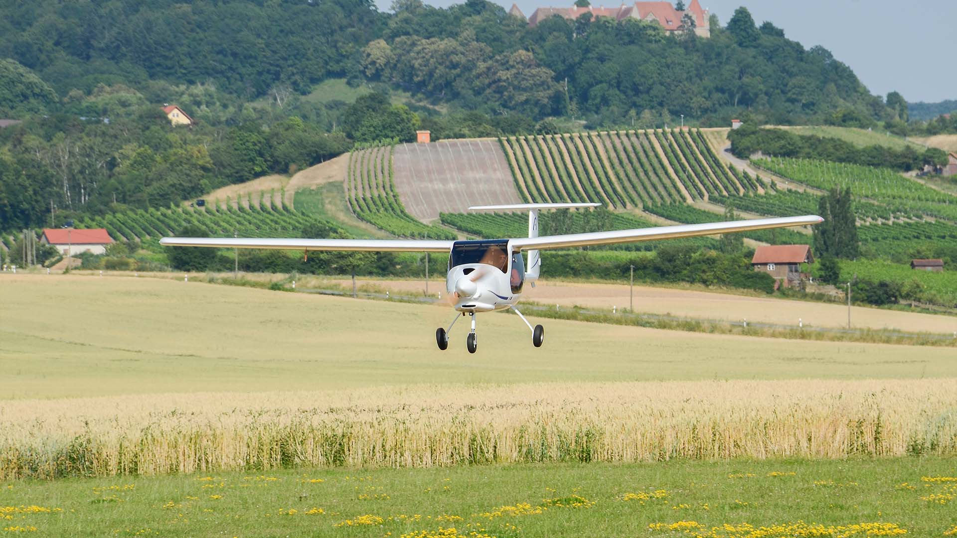 Höhenflug im Ultraleichtflugzeug Ippesheim