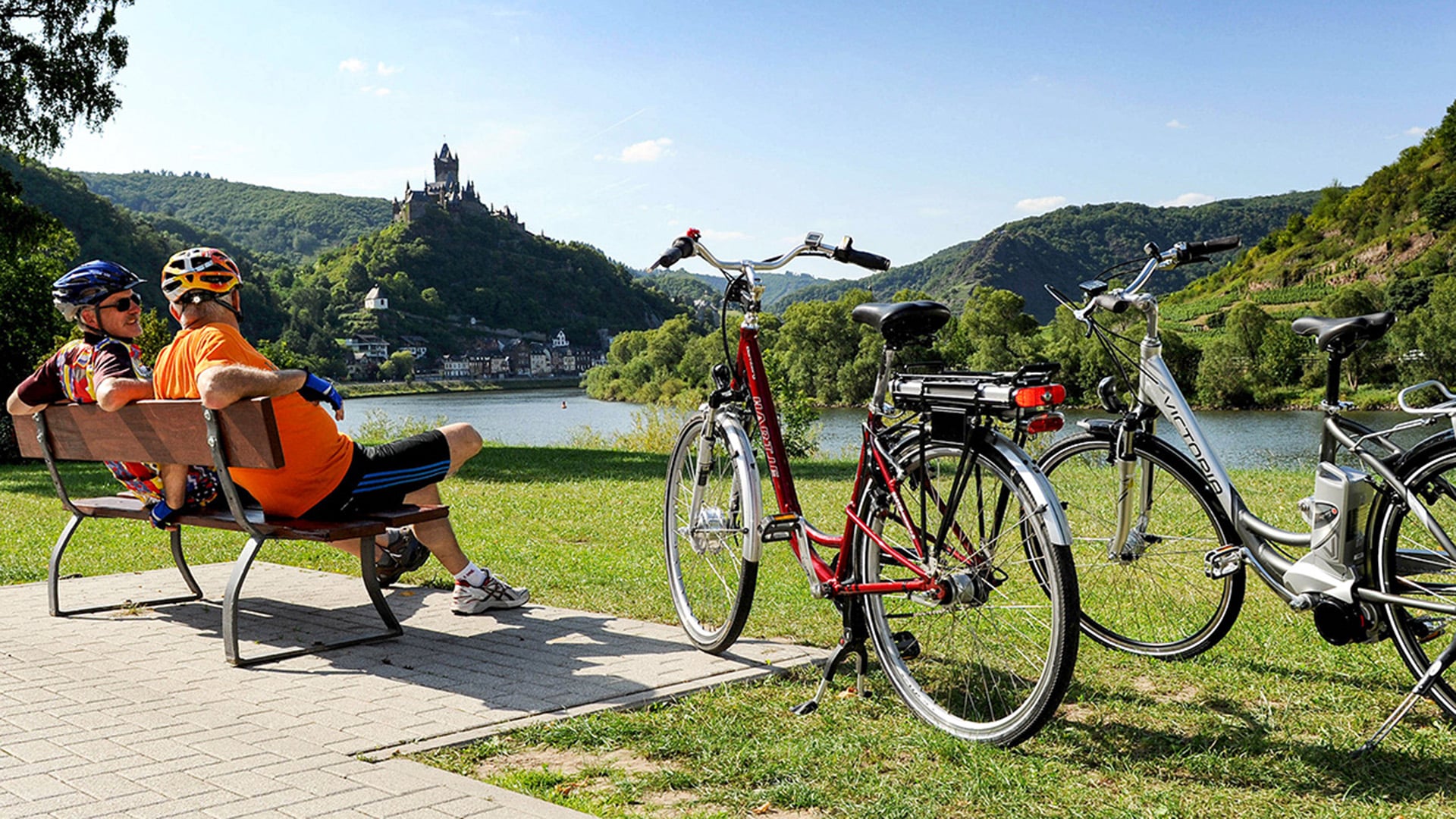 Radtour mit Schiff Zell (Mosel)