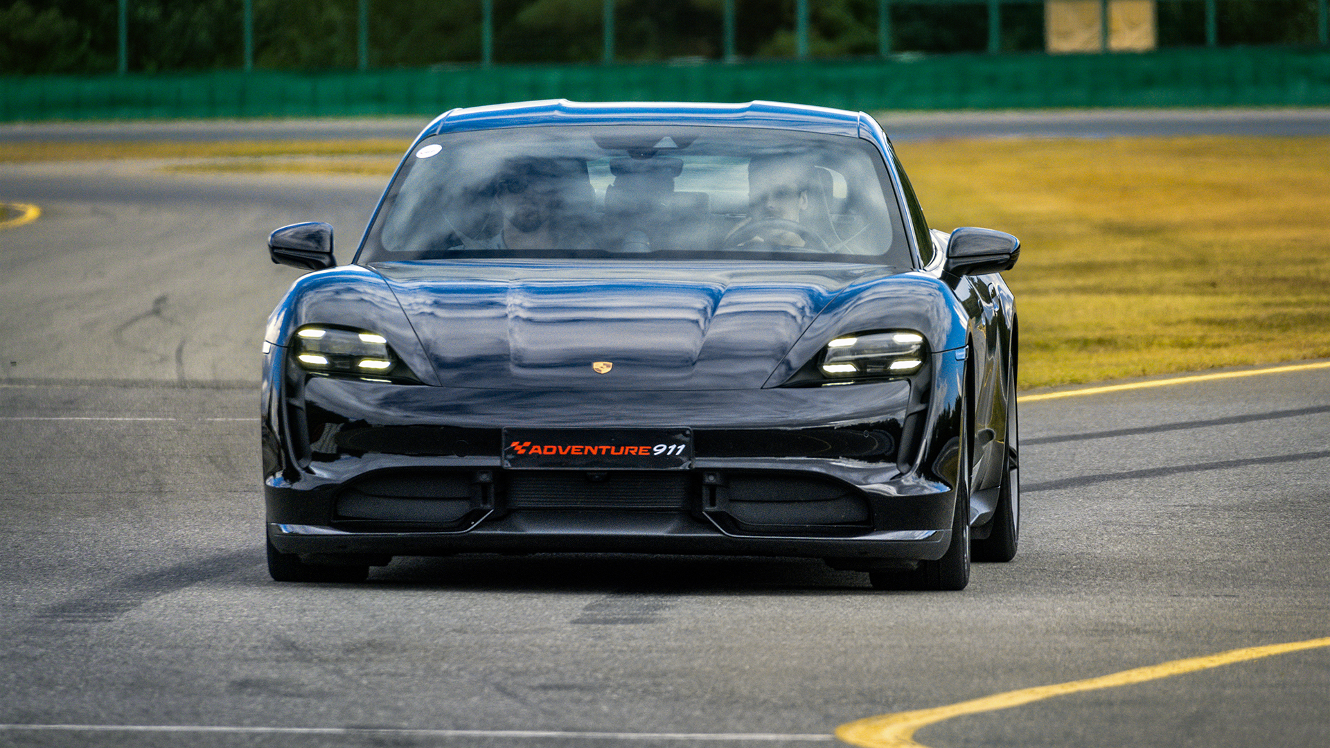 Renntaxi Ostrovacice (Porsche Taycan)