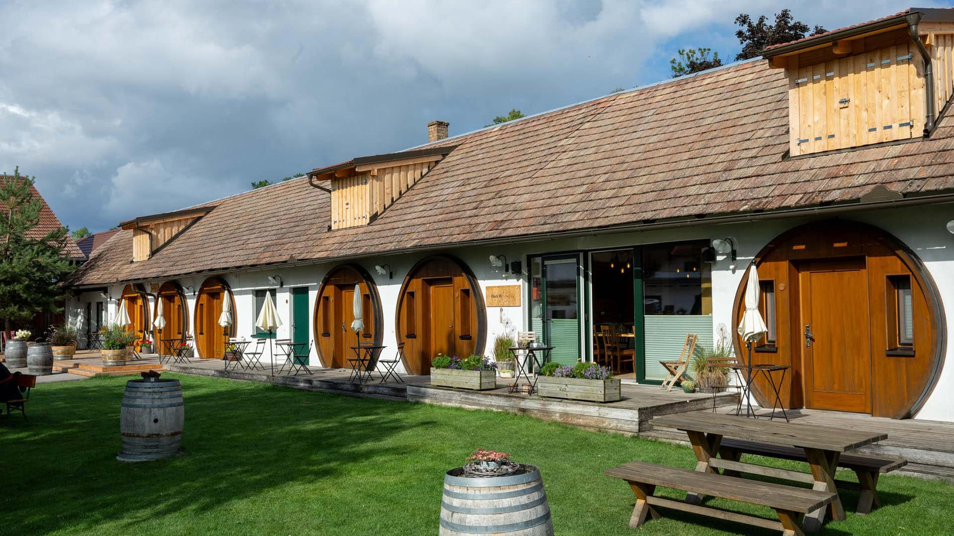 Romantikurlaub im Weinfass für 4 Grub an der March (2 Nächte)