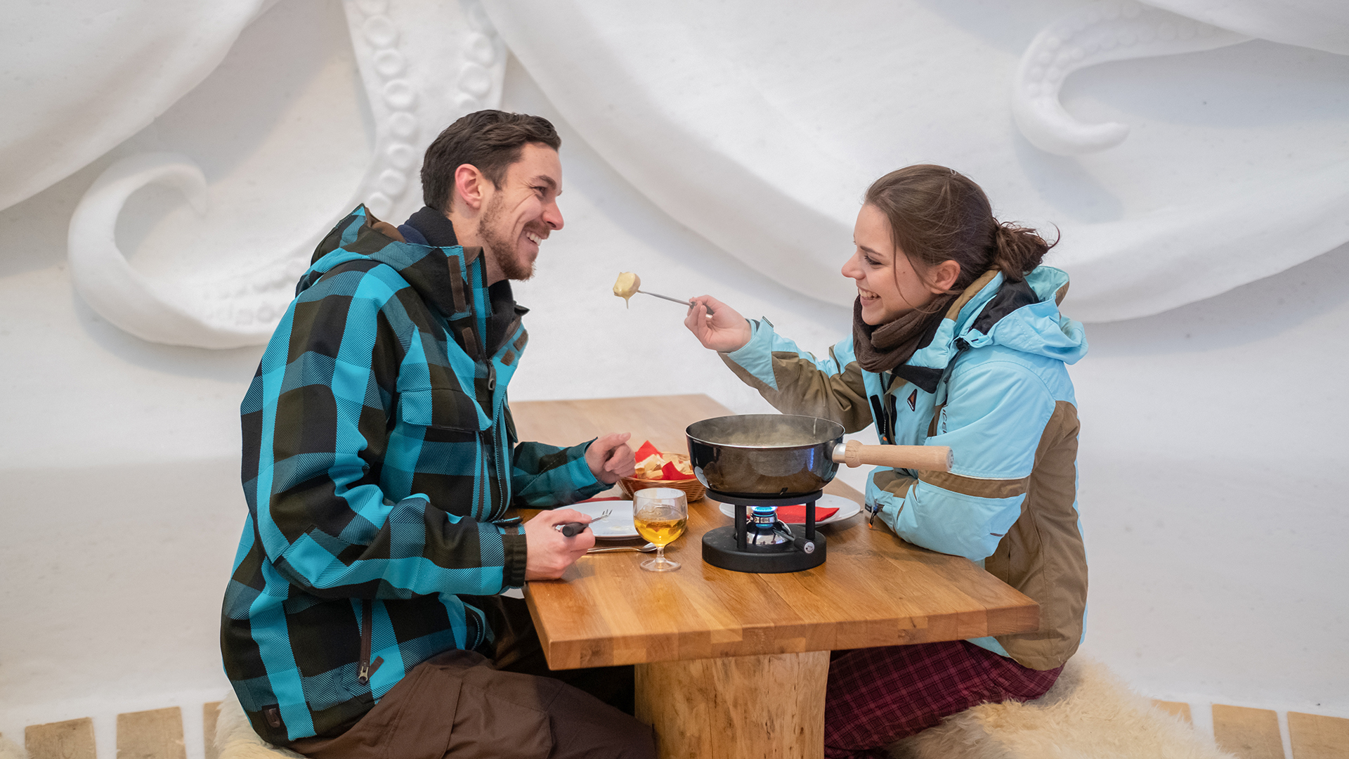 Romantische Iglu-Übernachtung auf der Zugspitze für 2 (So.-Do.)