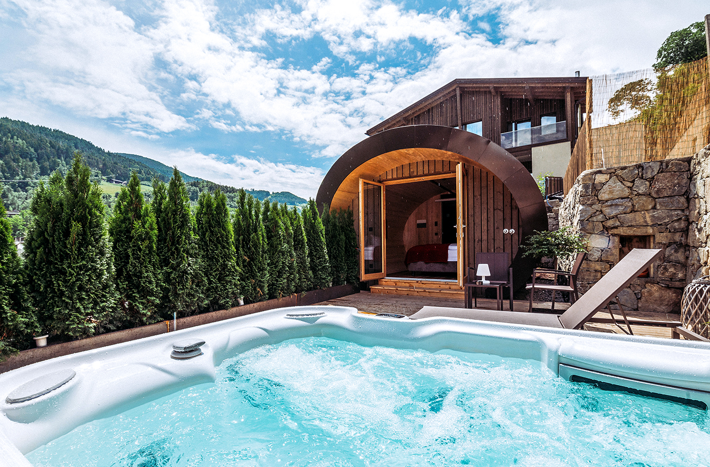 Übernachtung im Weinfass Klausen für 2